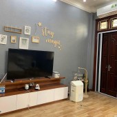 Cho thuê nhà ngõ kinh doanh Spa, Cà Phê Nguyễn Chí Thanh - Đống Đa - 50m - 4 tầng - 25 triệu